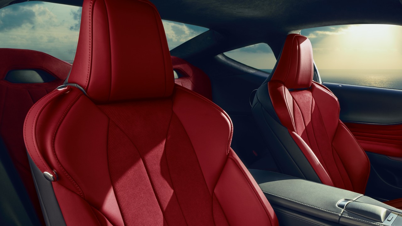 Lexus LC leather seats 