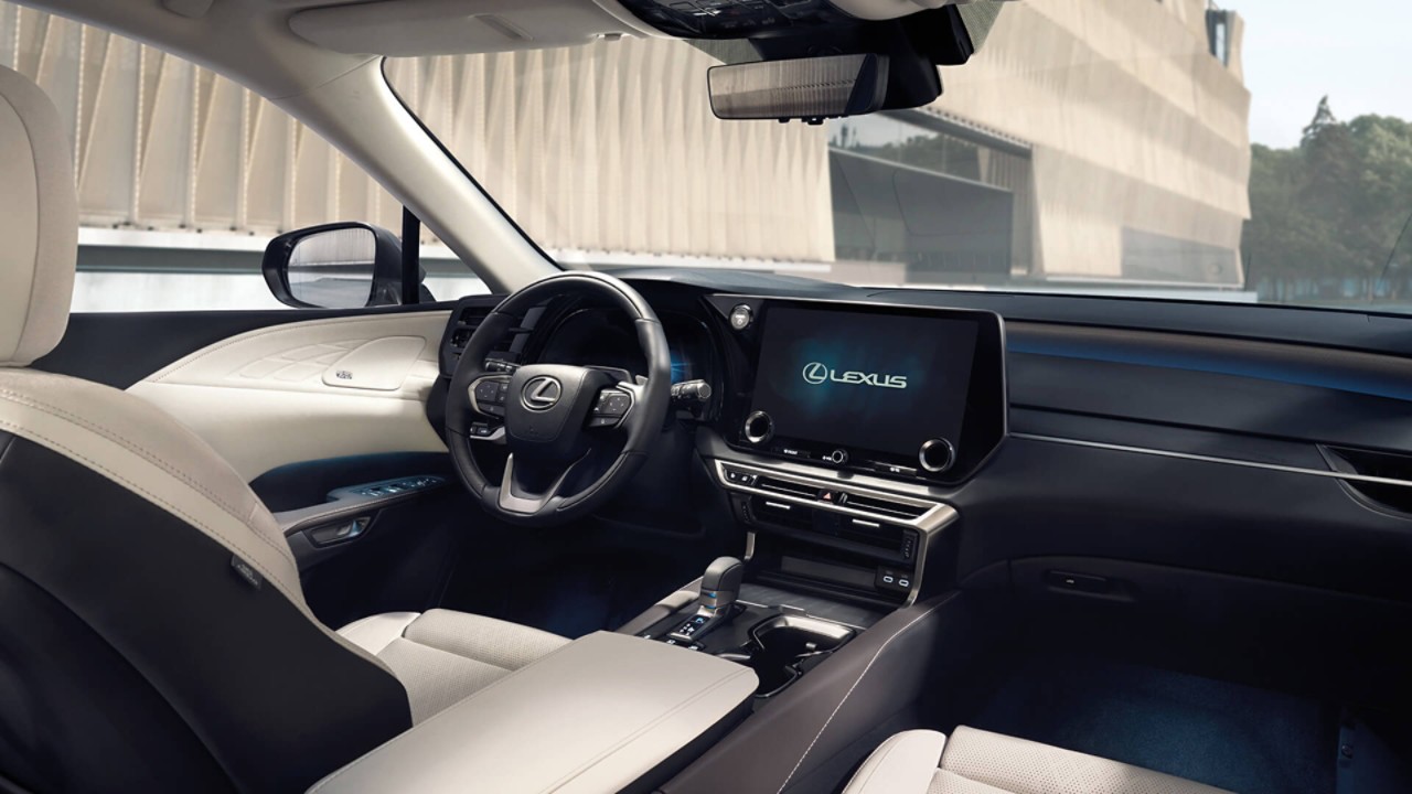 Салон Lexus RX